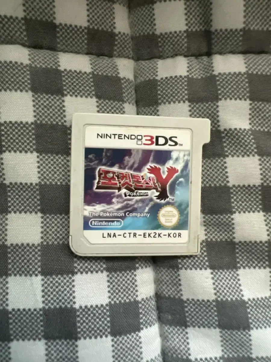 3DS Pokémon Y sold