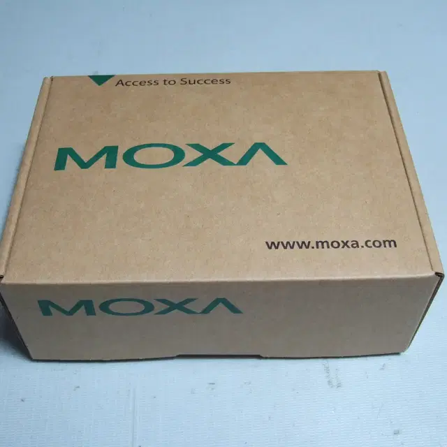 MOXA A53/DB9F V2.5 ISOLATION CONVERTER