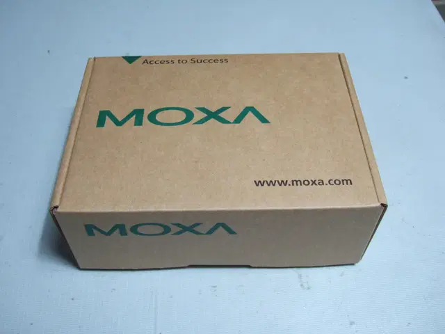 MOXA A53/DB9F V2.5 ISOLATION CONVERTER