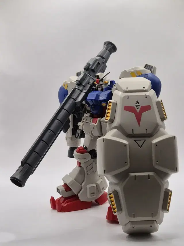 MG 건담 GP02 사이살리스 반다이 프라모델