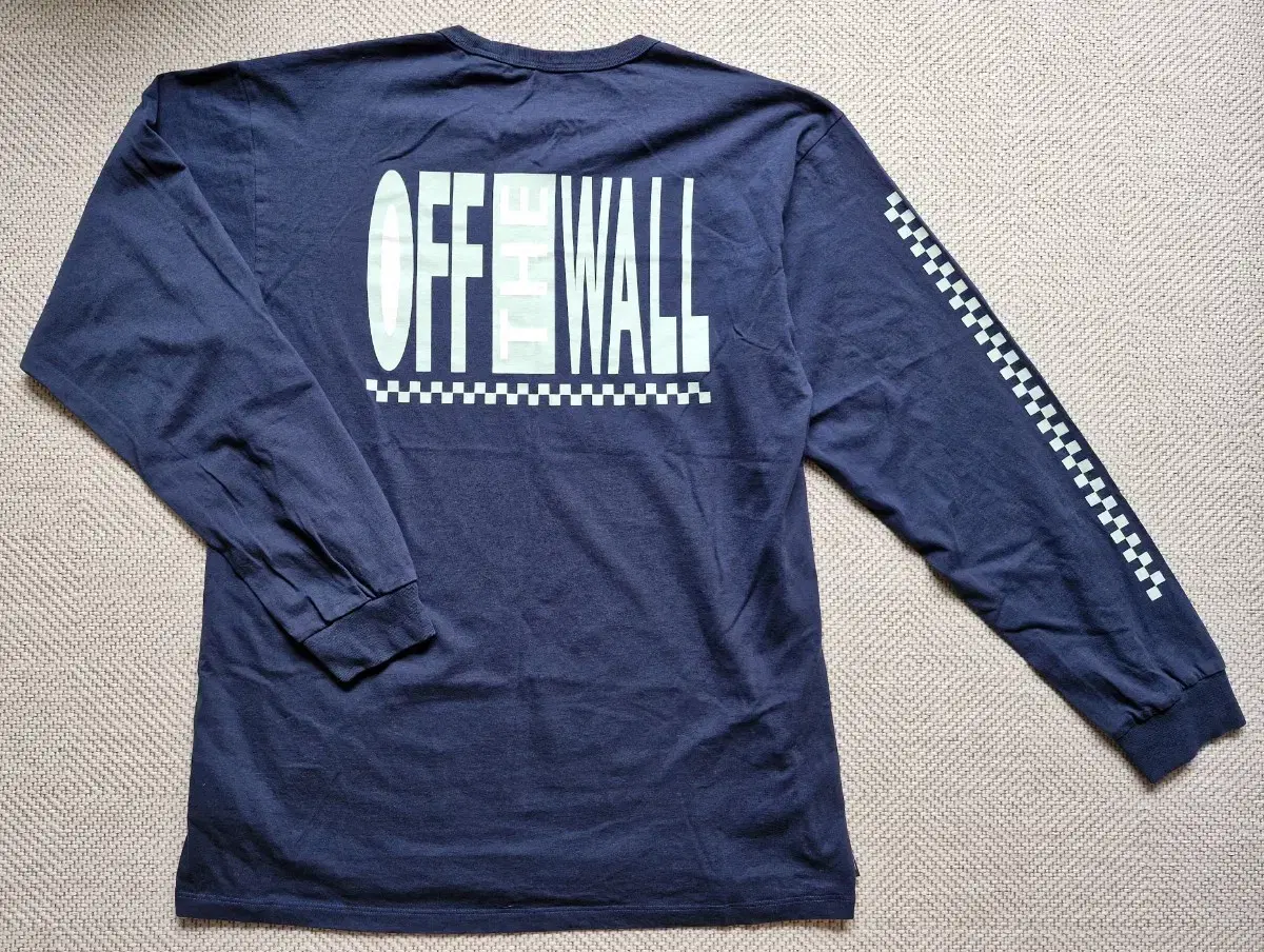 Vahn's Off the Wall Long Sleeve L New