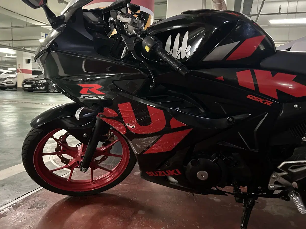 Gsxr125 검빨 20년식