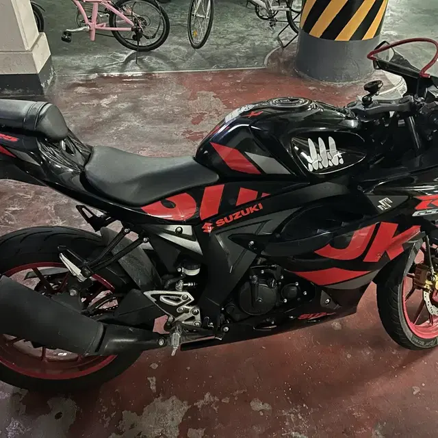 Gsxr125 검빨 20년식