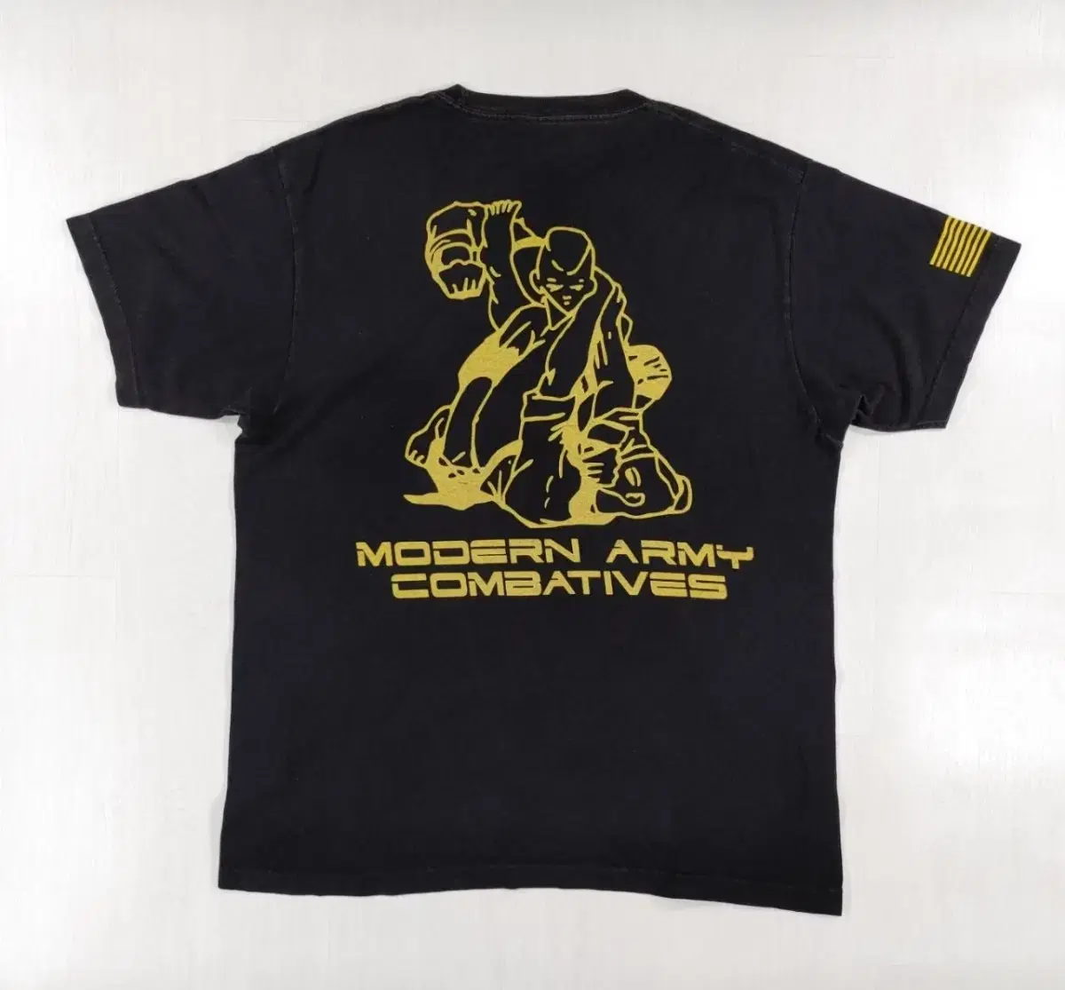 U.S. Army Modern Combatives Short Sleeve T-Shirt L