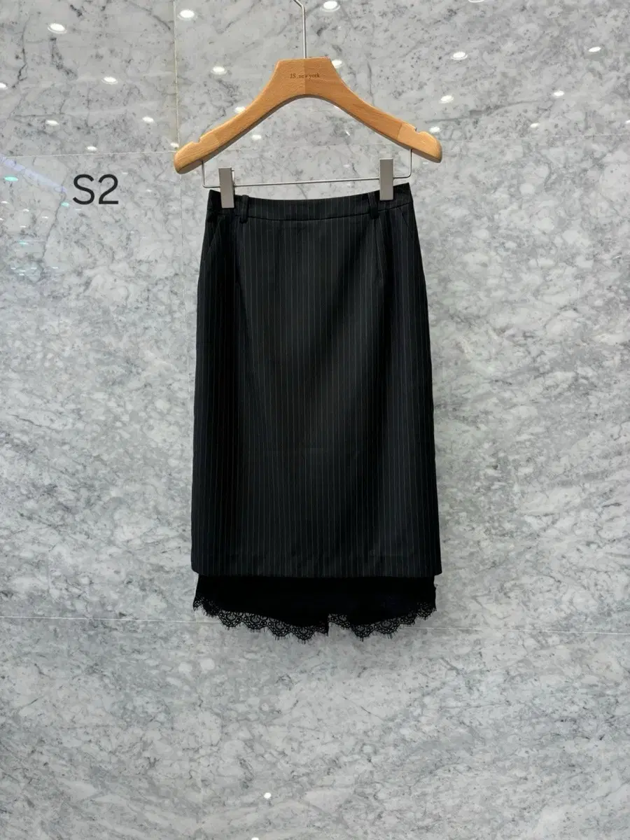 JS New York Style New 2024 F/W Striped Lace Color-blocked Long Skirt