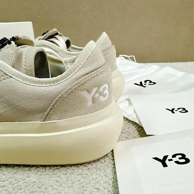 (정품/새상품)Y-3 남성 오프화이트 아자투 코트 지퍼 스니커즈