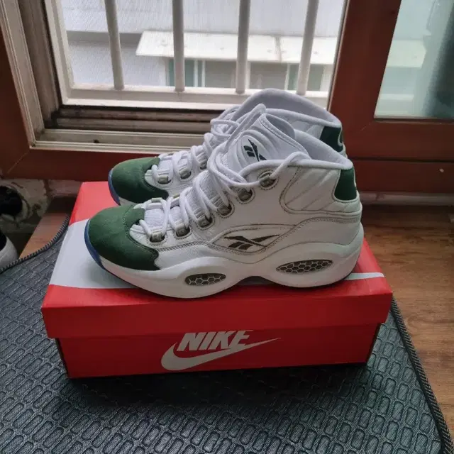 Reebok Question MID 275