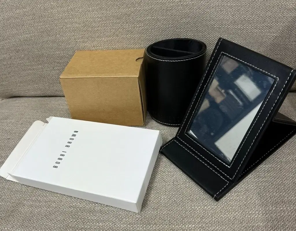 Tabletop Mirror Set