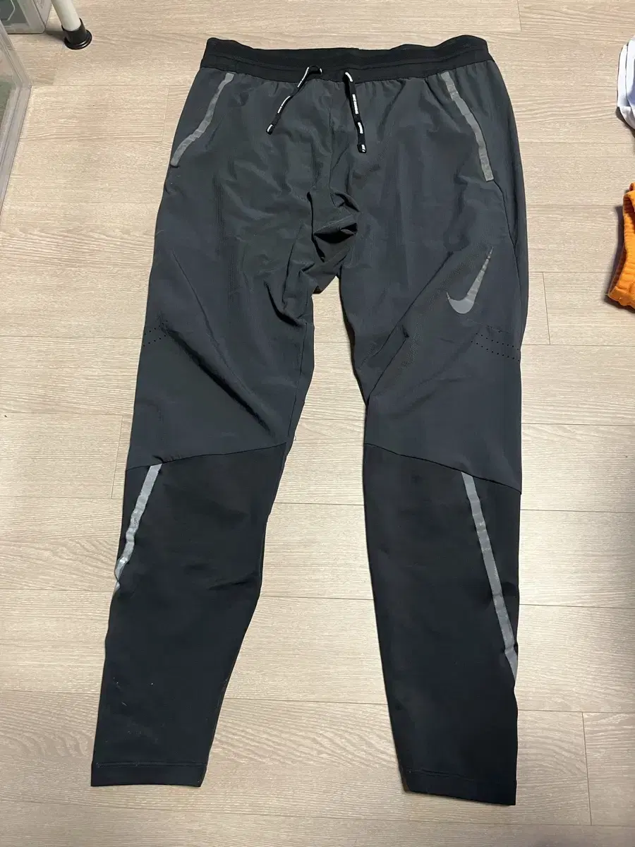 Nike Aeroswift Pants L