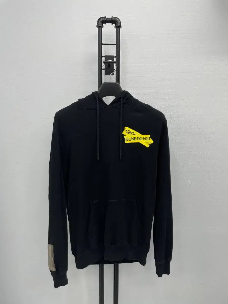 [SEVEN LUXURY SHOP] (S) Off-White Yel Tape Hoodie