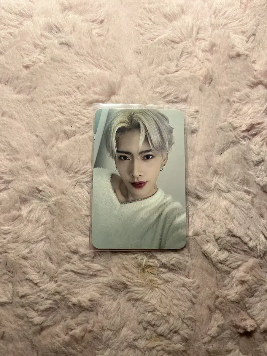 Season's Greetings zb1 ricky 2023 seasons greetings zerobaseone photocard Goodnight