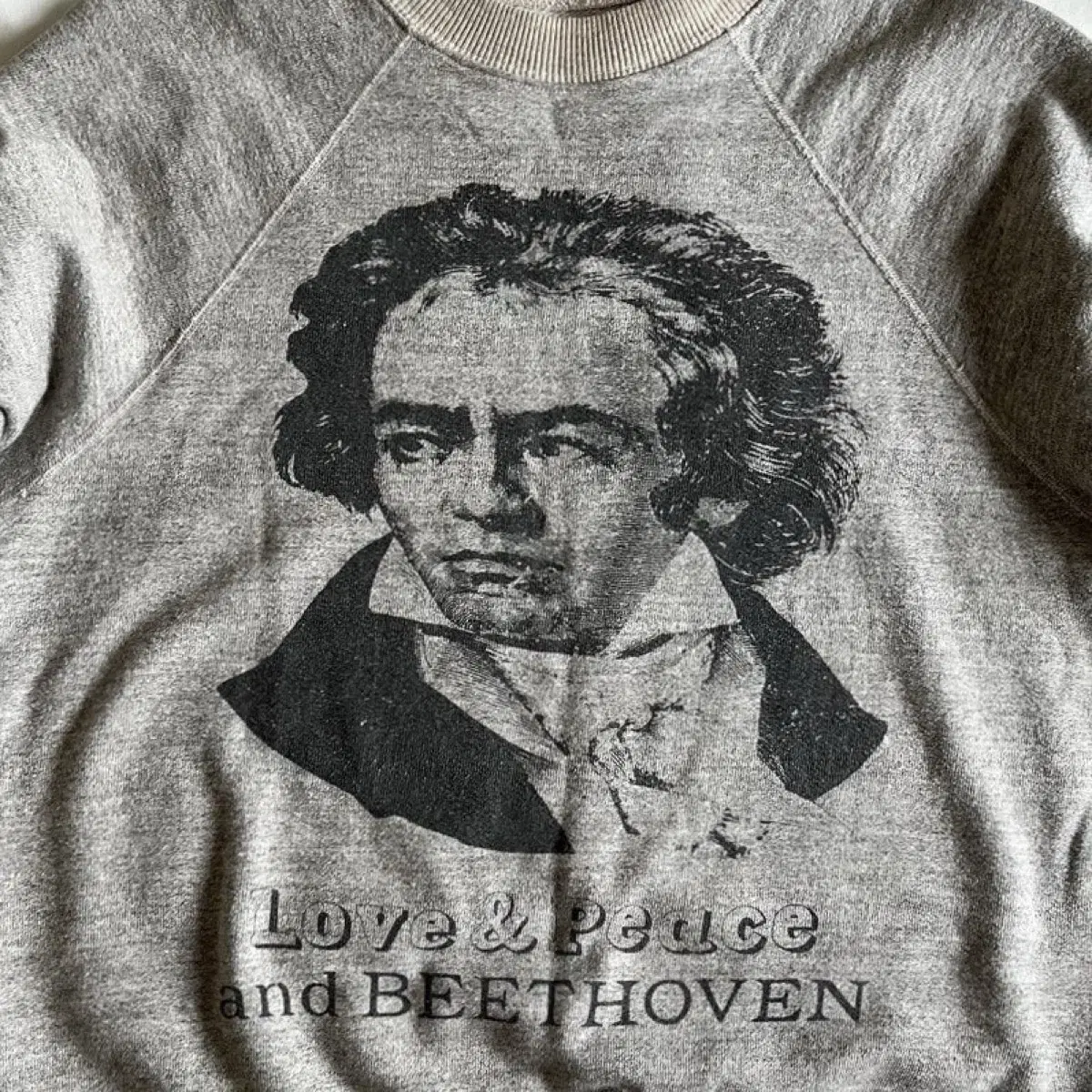 [2] Capital Beethoven Sweatshirt