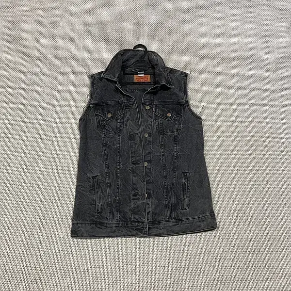 M Levi's Black and Blue Denim Vest N.5283