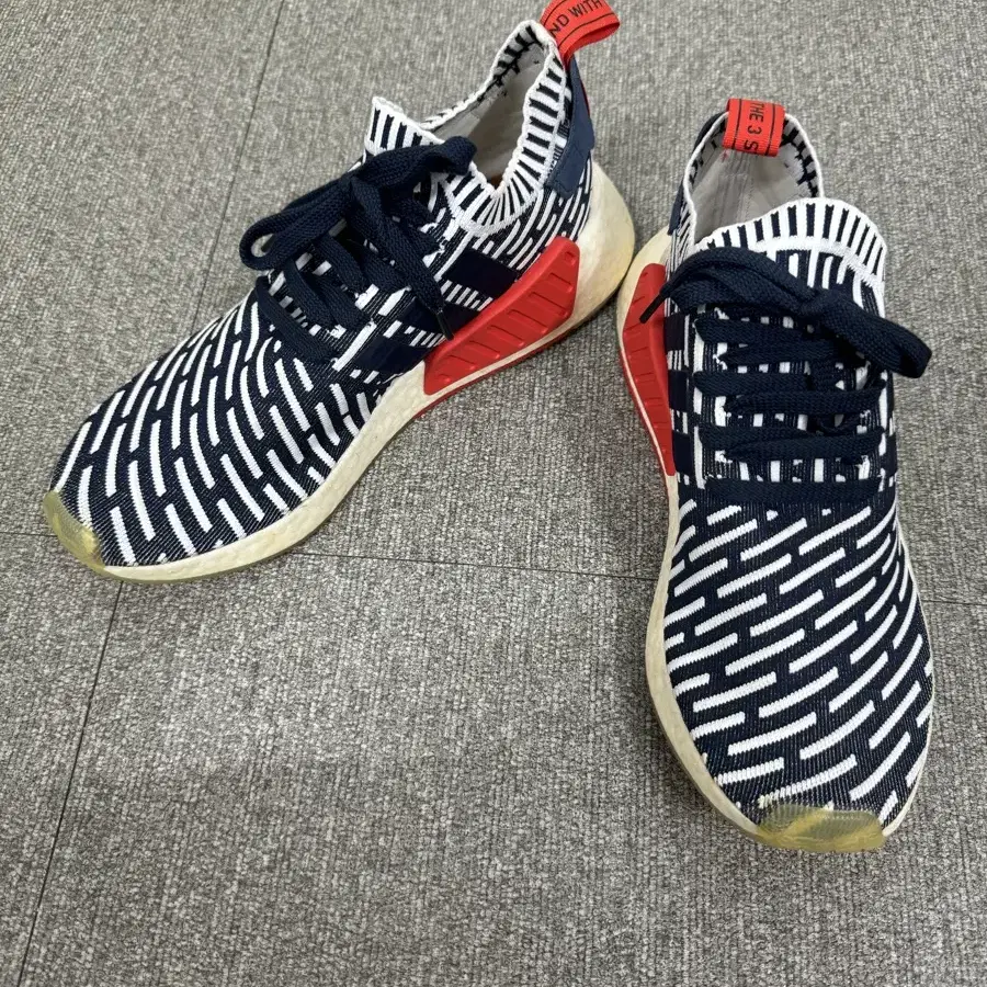 (280)아디다스 nmd r2