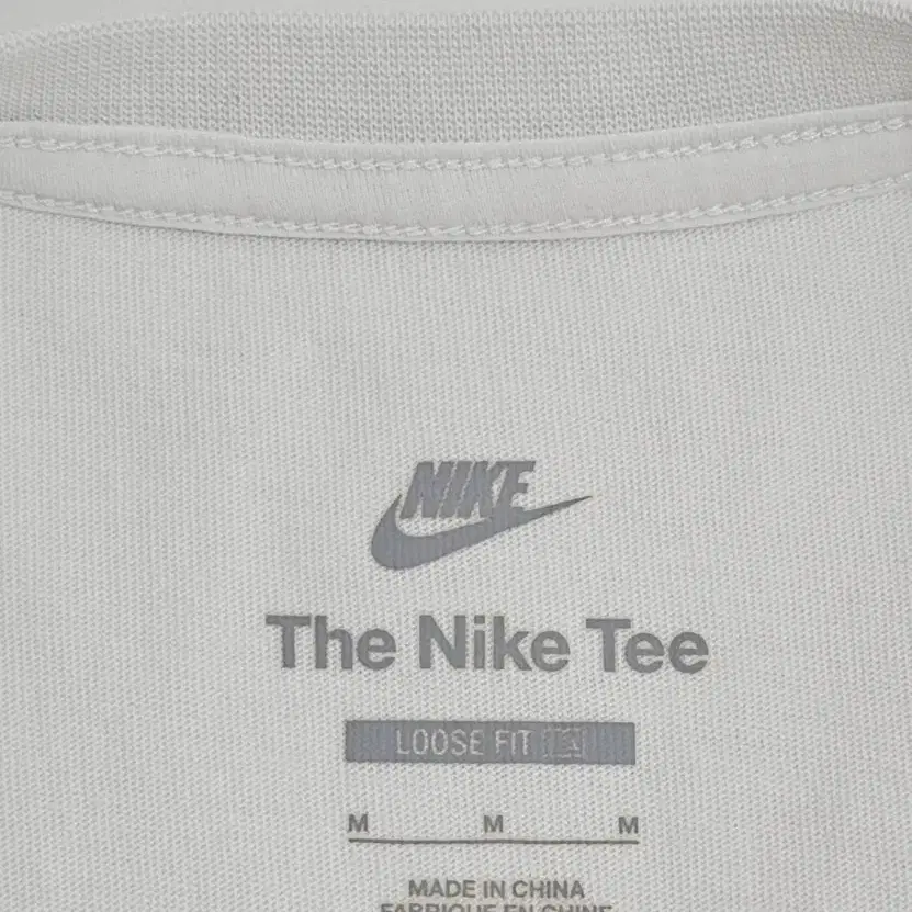 NIKE 2024년 나이키  루즈핏 크롭 티셔츠 / 여 85