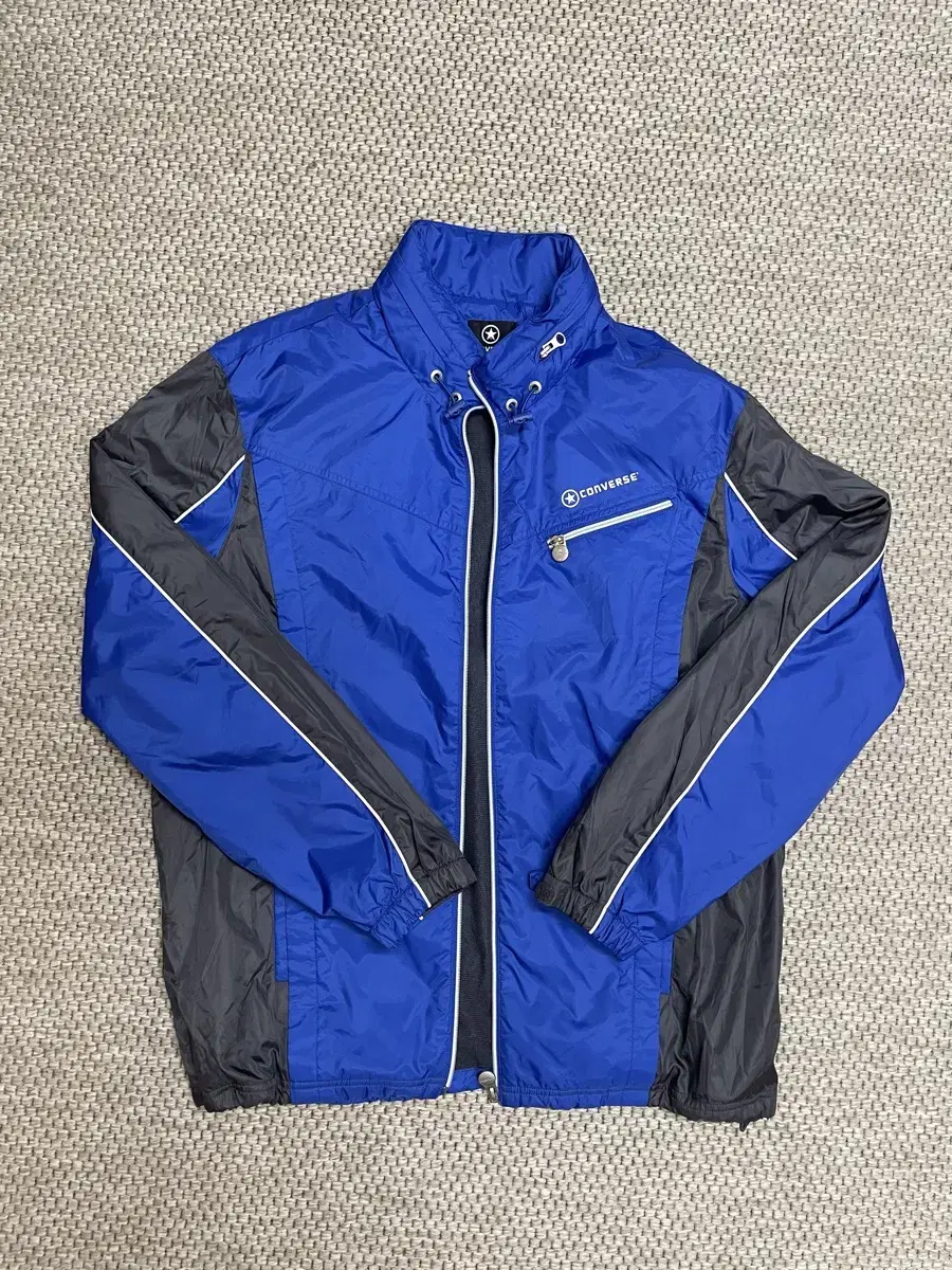 [L] Converse Vintage Windbreaker Jacket