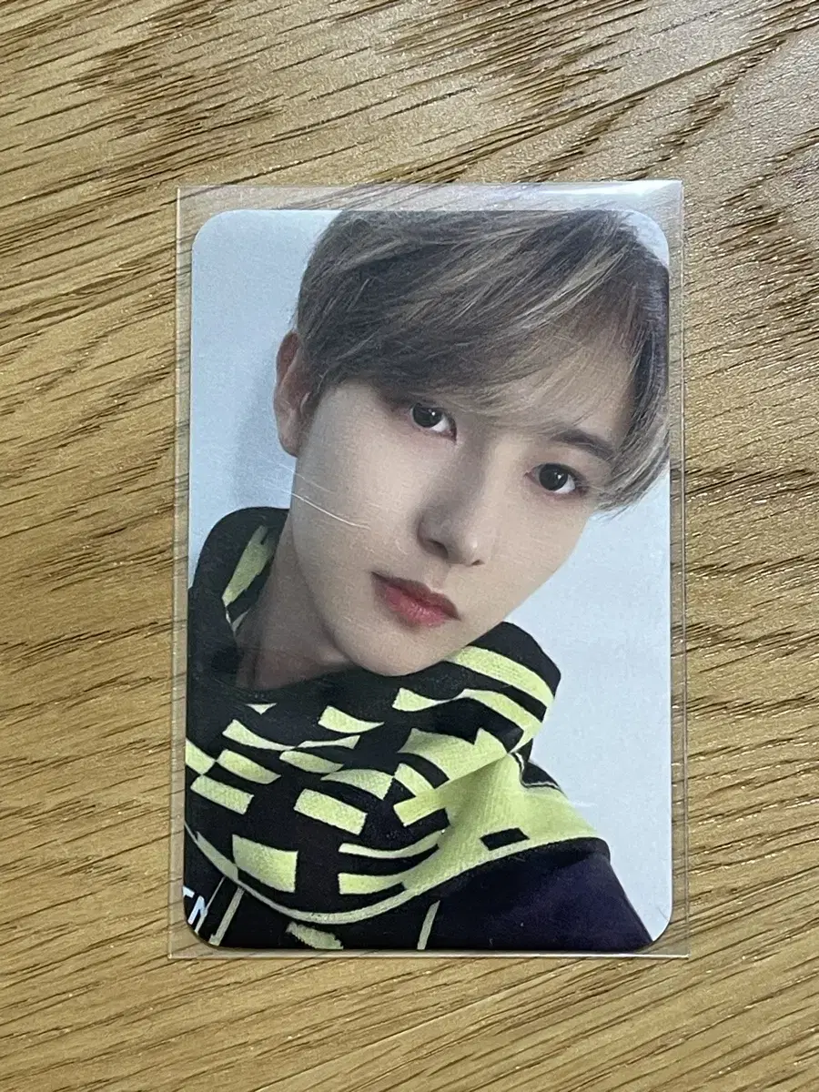 SMCU Emblem Badge Renjun Photocard