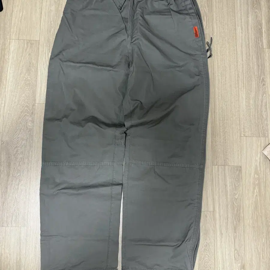 디스이즈네버댓 사이드 집 팬츠 올리브 Side Zip Pant Olive