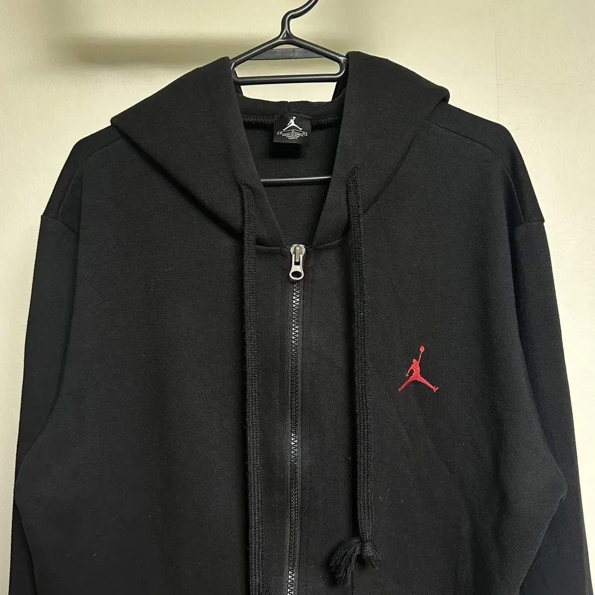 (L) Jordan Black Hoodie Zip Up