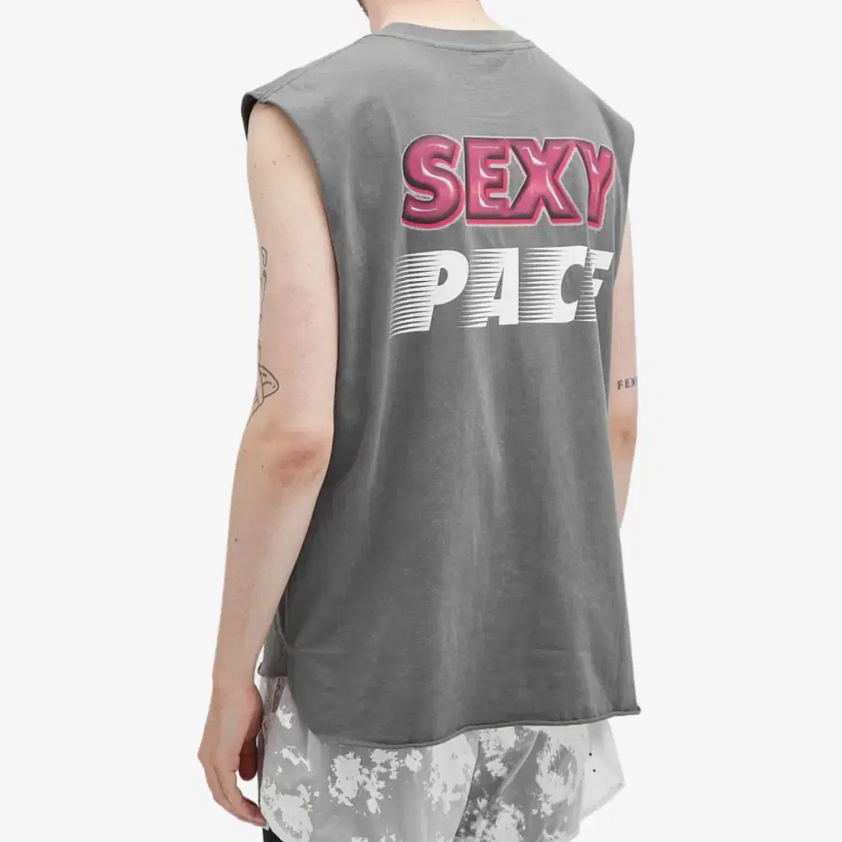 OVER OVER SEXY PACE EASY SLEEVELESS T-SH