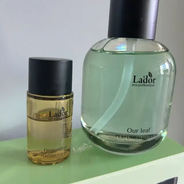 아도르 퍼퓸 헤어 오일 아워리프 80ml 오스만투스 10ml (중고)