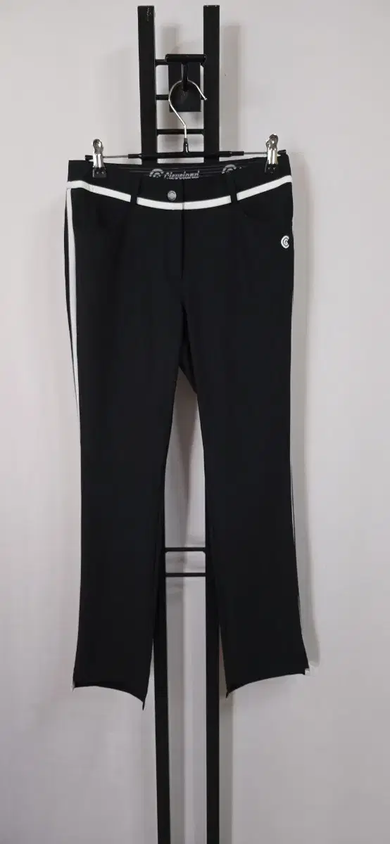 Cleveland Women's Summer Pants 67 (26-27)