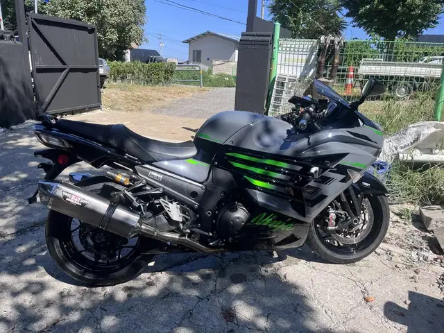 가와사키 2021년식 zzr1400