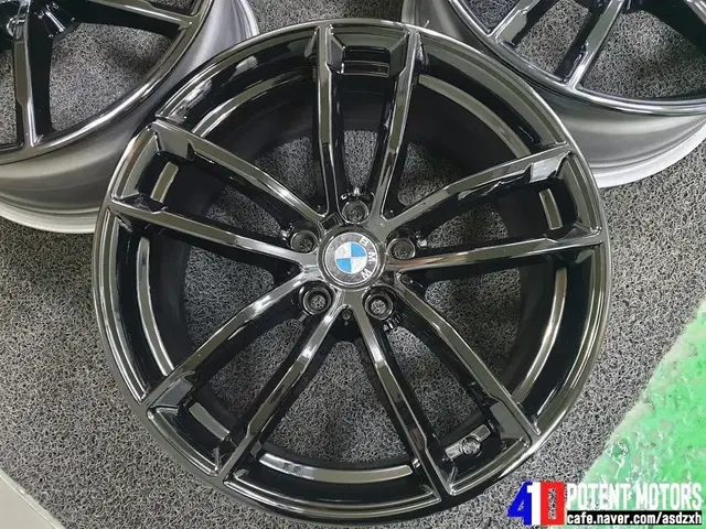 BMW 5시리즈 G30 순정 유광블랙 18인치 휠 4개