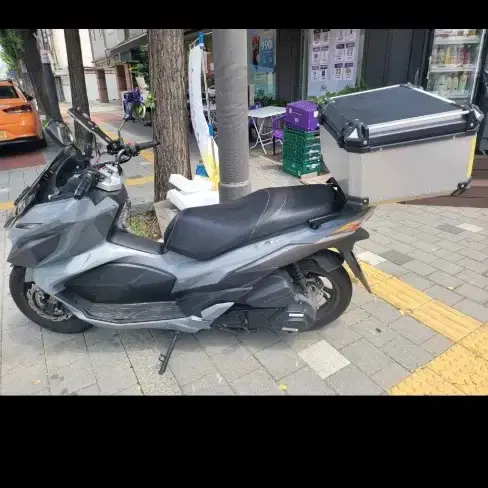 22년식 vsx125팝니다 대차도 합니다