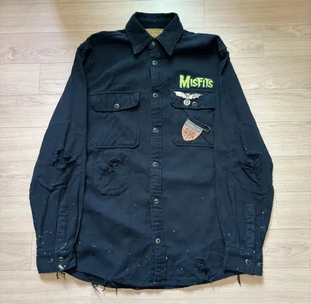 XS) madeworn 메이드원 미스피츠 대미지 셔츠