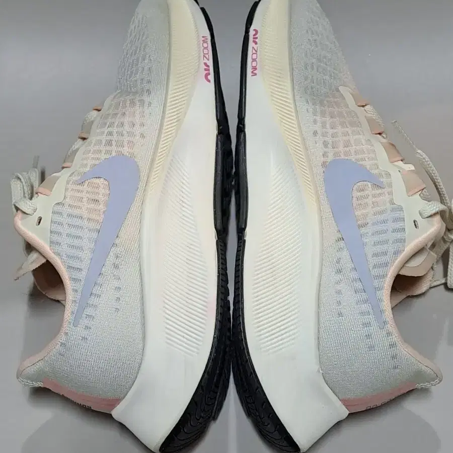 나이키 Air Zoom Pegasus  BQ9647-102  240