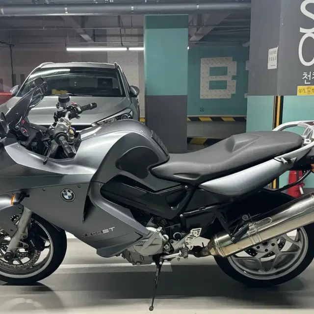 BMW F800st 07년식 판매합니다