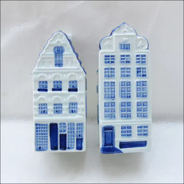 Delft and Blauw 648 미니어처 하우스 소금 & 후추 셰이커