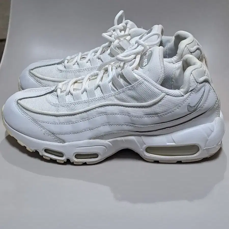 나이키 AIR MAX 95  CT1268-100 250