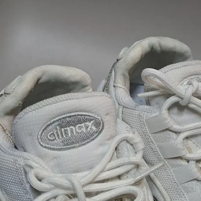 나이키 AIR MAX 95  CT1268-100 250