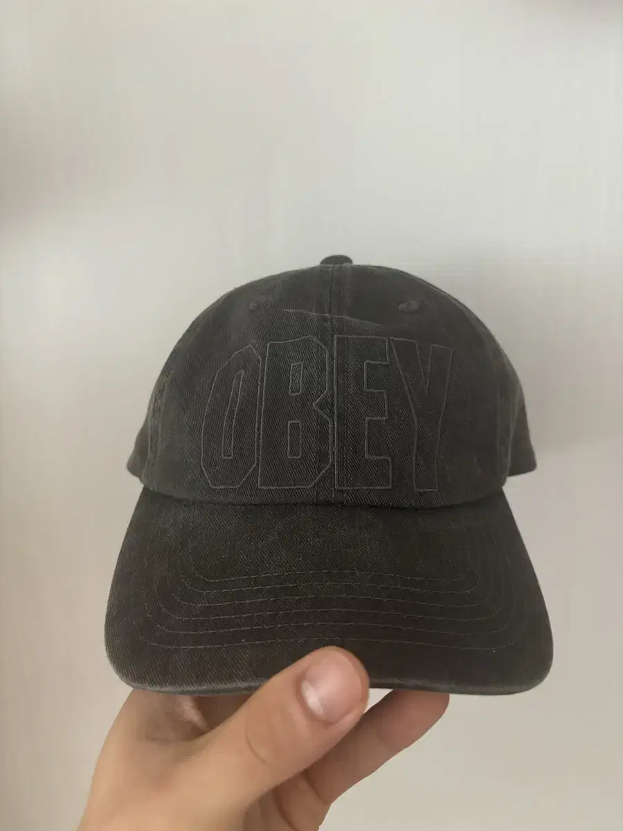 OBEY 모자