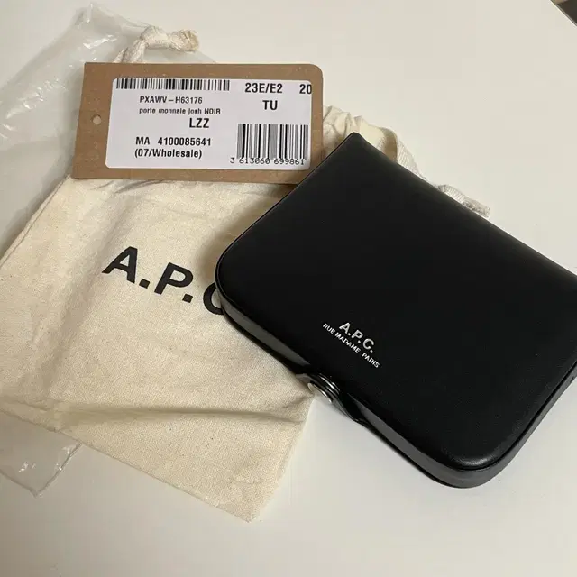 A.P.C. 아페쎄 23FW 조쉬 카드지갑 블랙