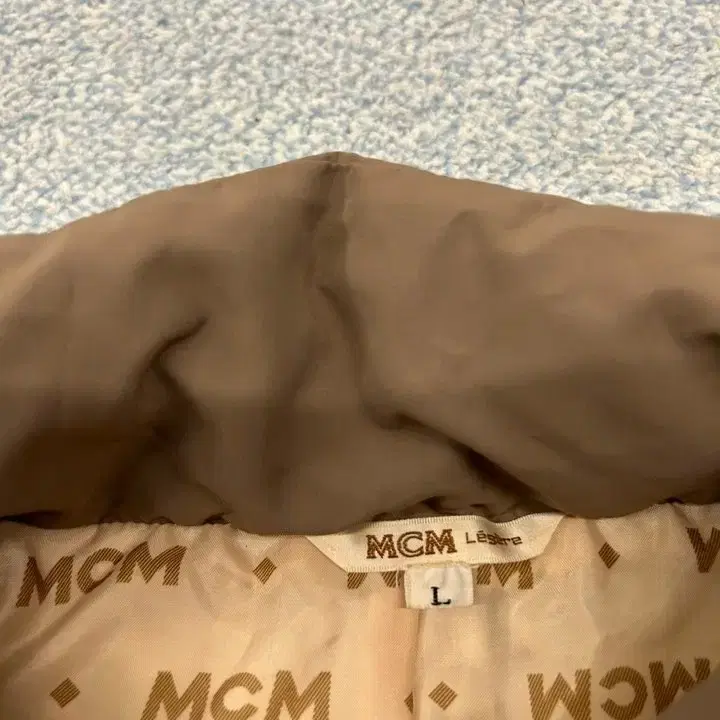 [ 정품/L ] MCM 패딩