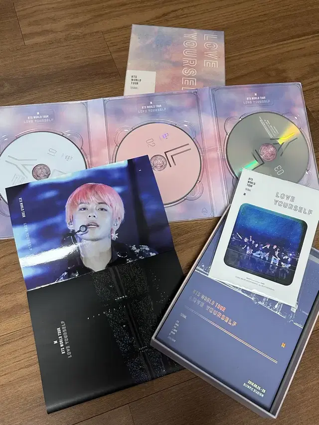 방탄소년단 서울 dvd (태형포스터)