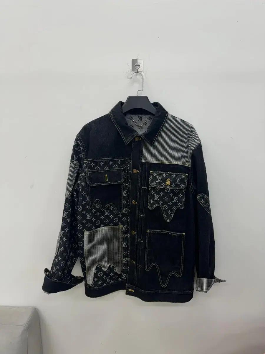 [same day shipping/lowest price/52]Louis Vuitton Nigo Crazy Denim Workwear Jacket