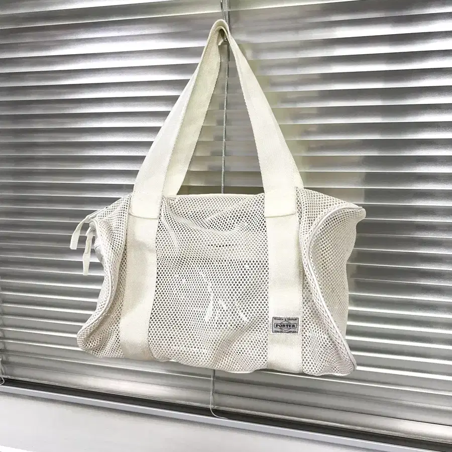 PORTER - MESH BOSTON BAG (White) 포터 보스턴백