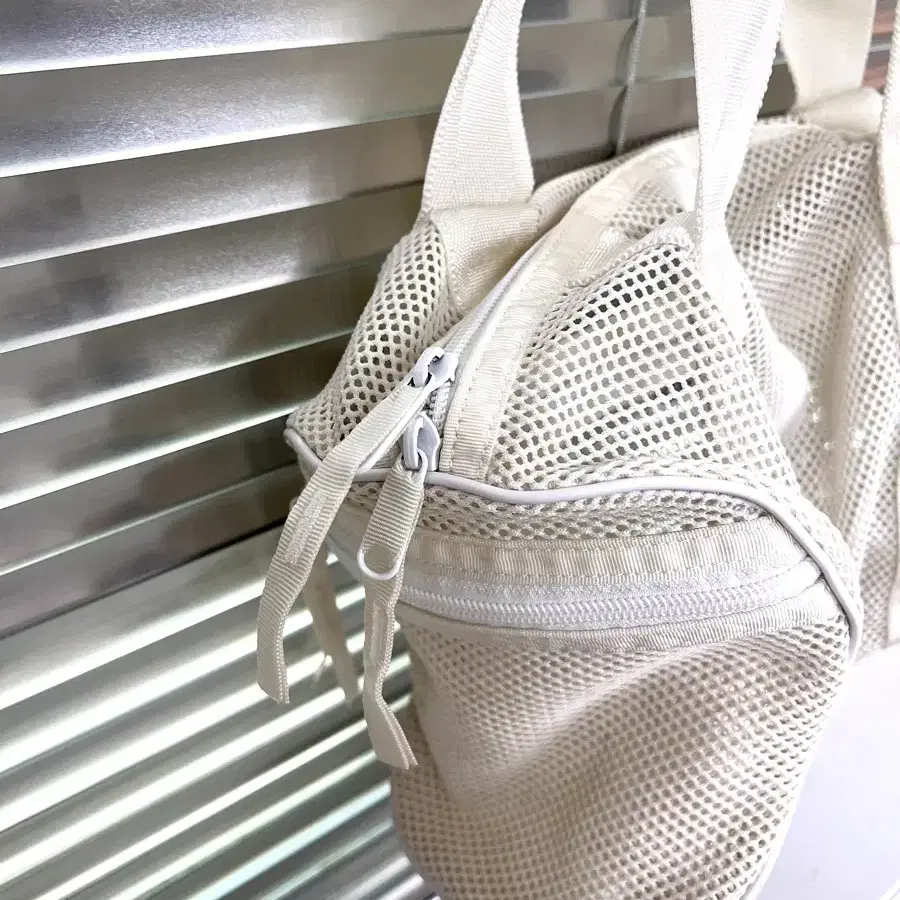 PORTER - MESH BOSTON BAG (White) 포터 보스턴백