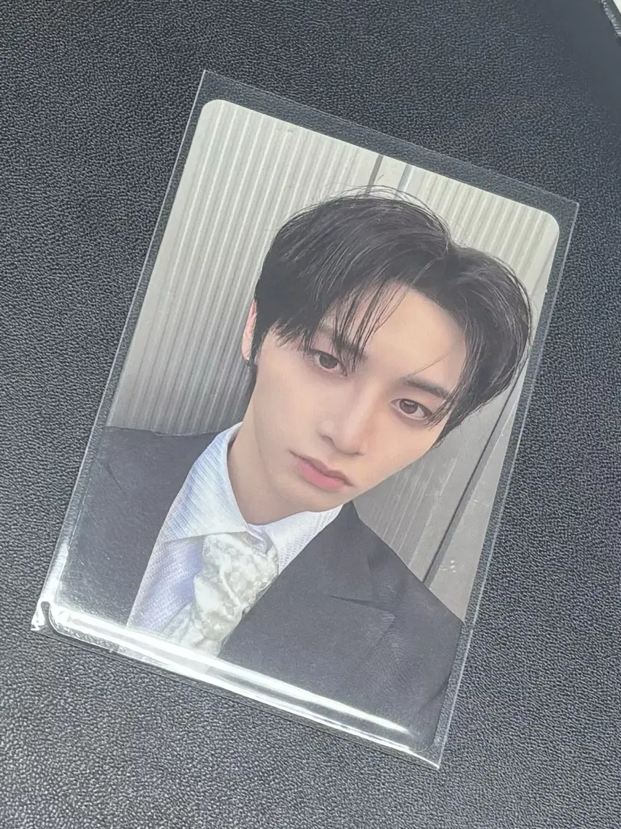 Weverse version taesan photocard