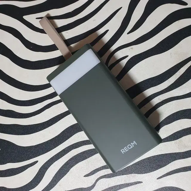 REQM 리큐엠 휴대용 보조배터리 고속충전기 50000mAh 미사용