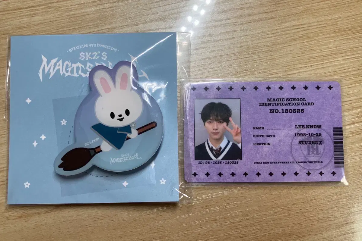 Straykids Magic School Reno Student ID/LibitGripTalk