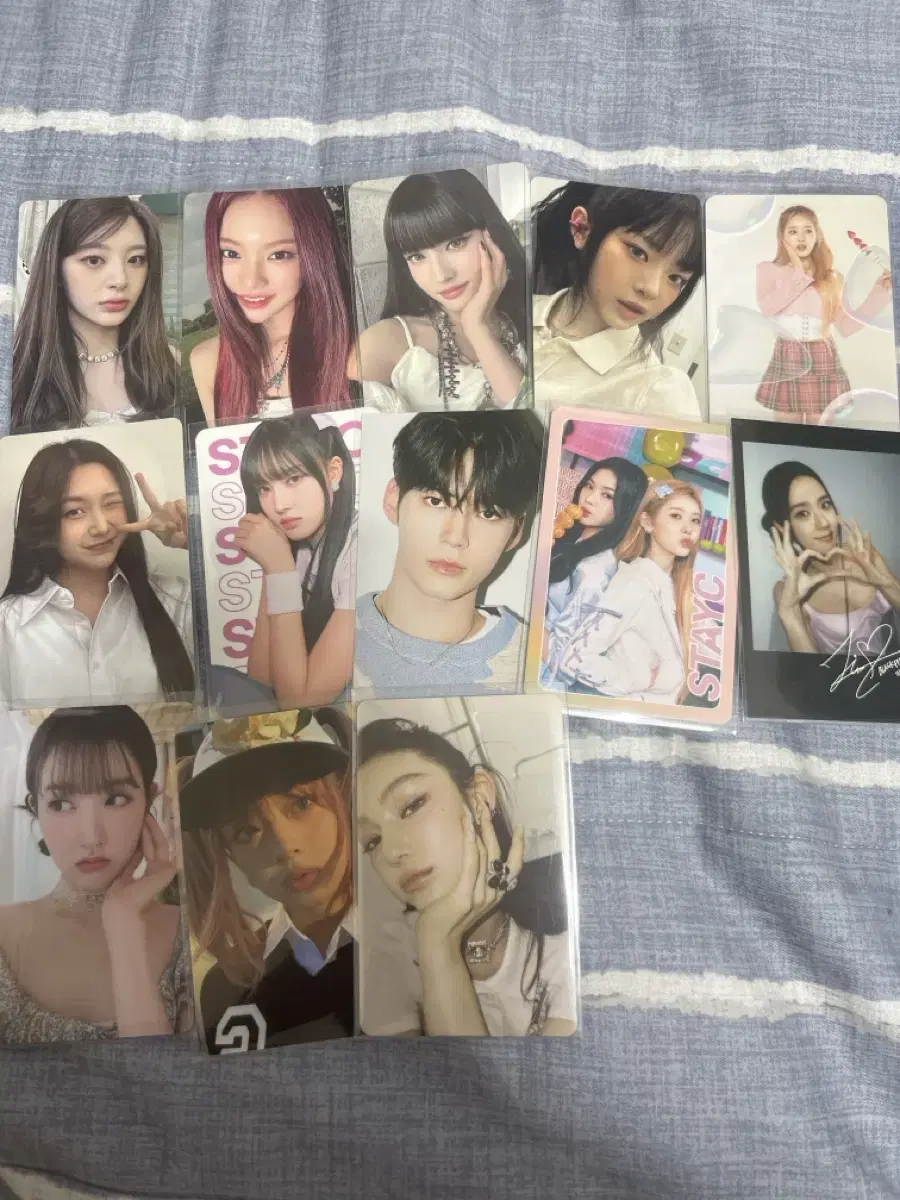 Idol photocard sells (zb1,stayc,new jeans,black pink,universeticket)