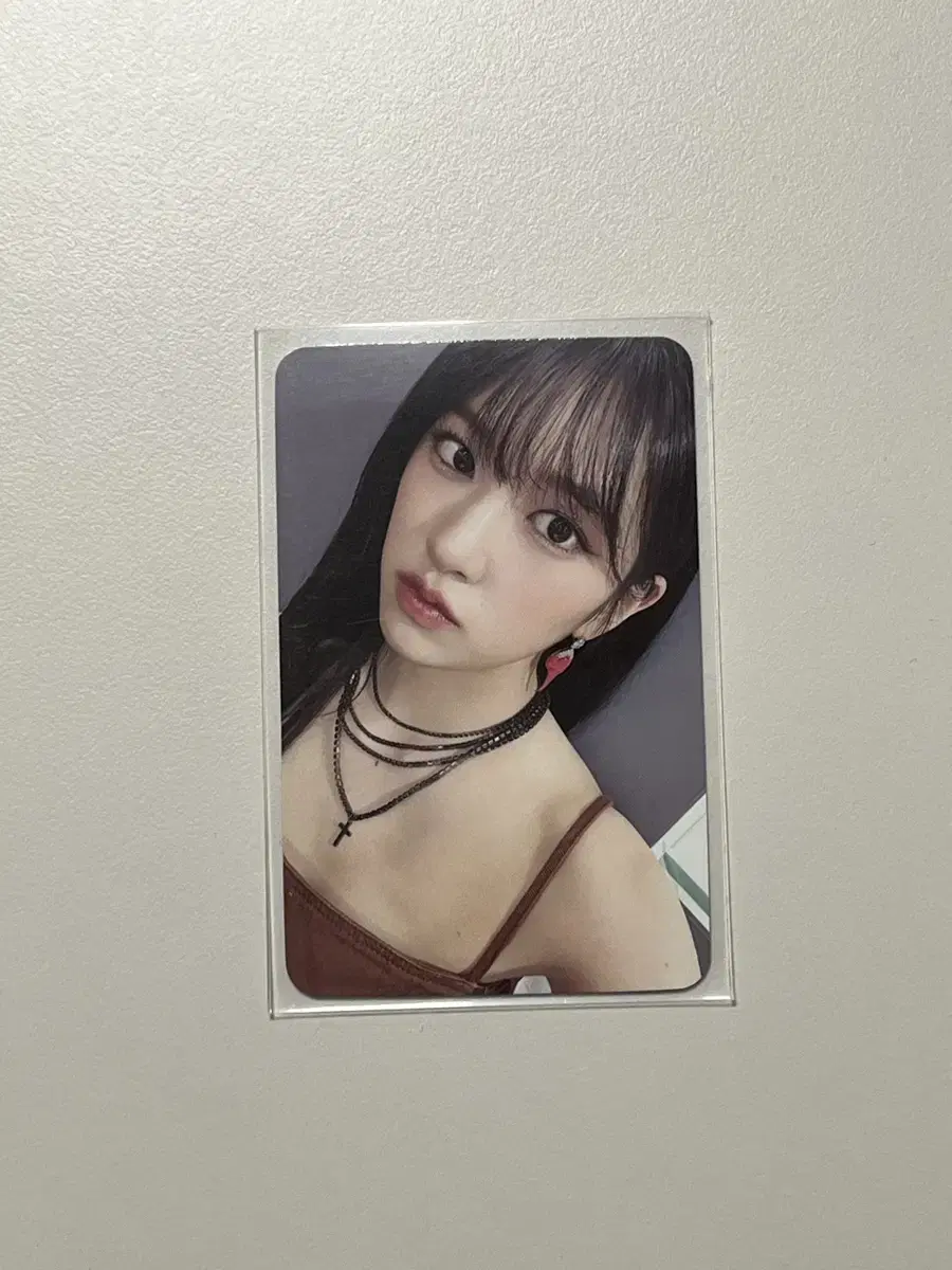 I ive ahn yujin photocard for sale!