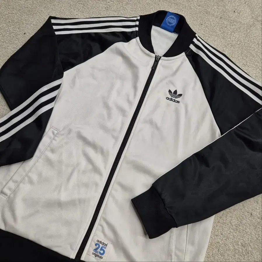 [Authentic/100,White+Black] Adidas Firebird Nigobear Track Top Jersey