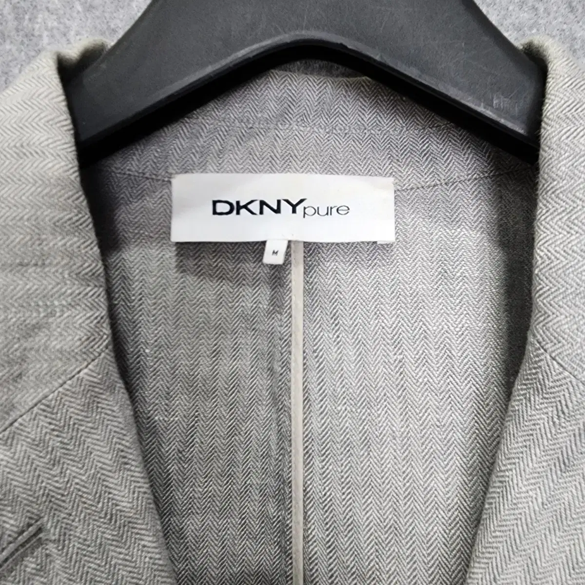 DKNY 퓨어 린넨 헤링본 크롭 자켓 (사이즈 M)