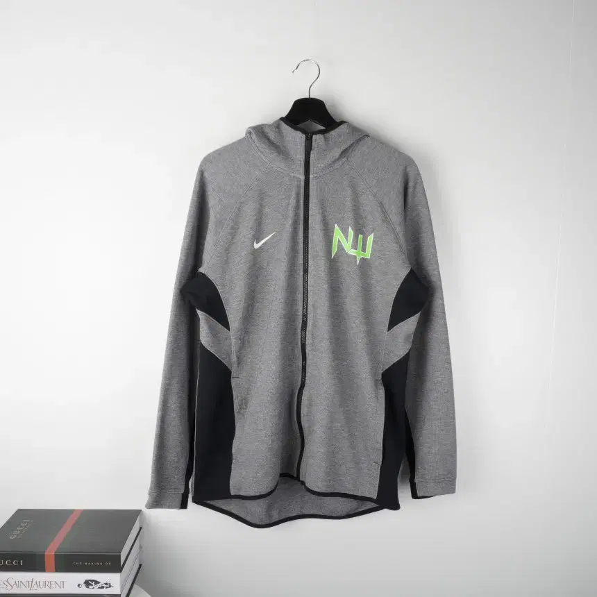 Nike Swoosh Dry Fit Pointed Hoodie Zip Up VIA0679